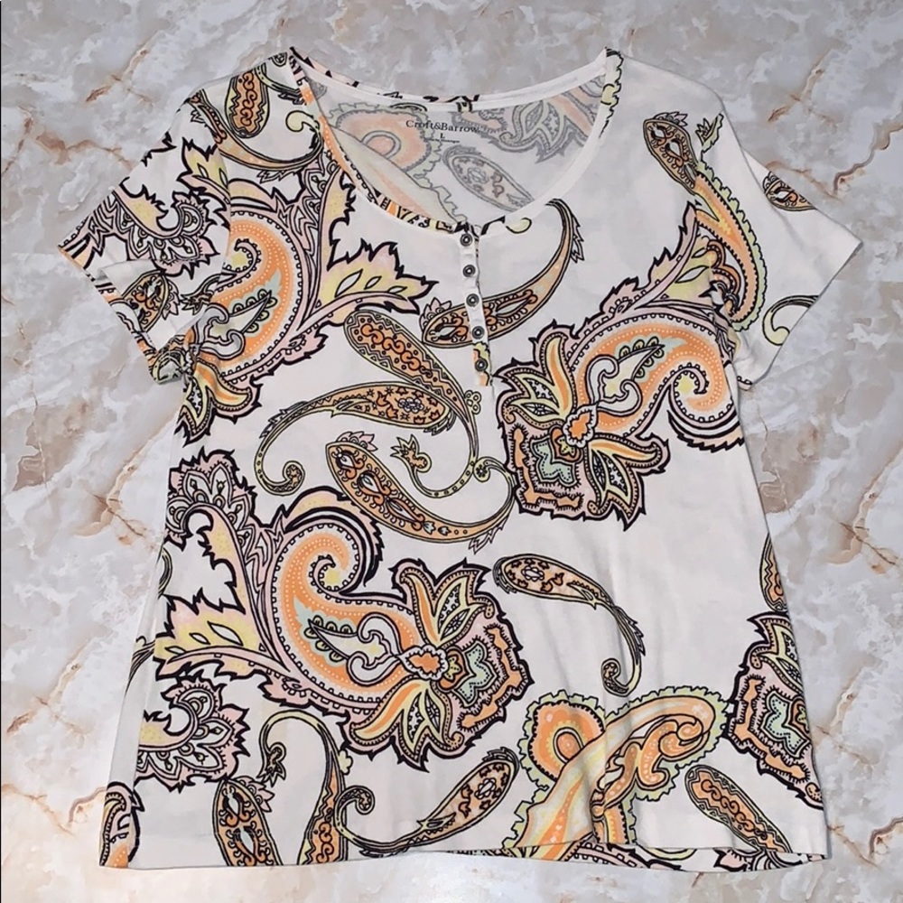 ⭐️ CROFT & BARROW CLASSIC BUTTON TEE (LIKE NEW)